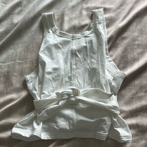 Lululemon tank top size 10
